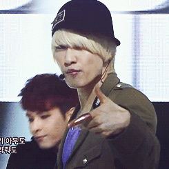 tumblr_lzax1xG84N1qih5kfo2_250.gif